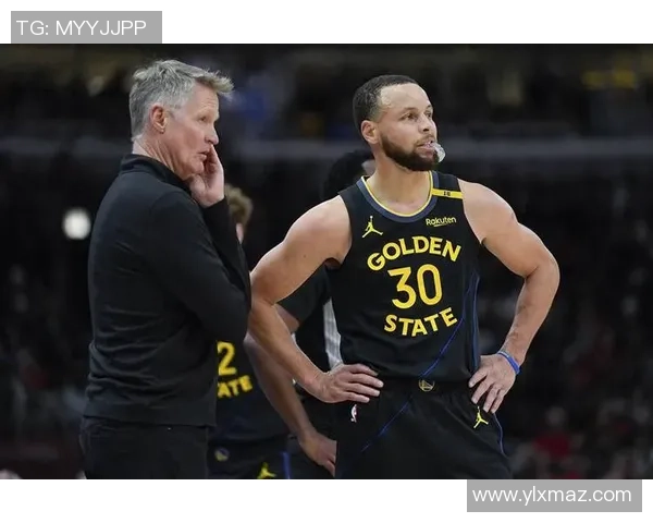 2月12日雷霆与勇士激烈对抗引发冲突赛后分析与球迷反应